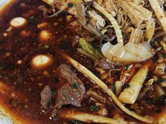 -陆记牛庄·碳锅龙虾烧烤(爱上花园店)