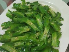 -小辣妹川味海鲜加工店(第一市场椰风巷店)