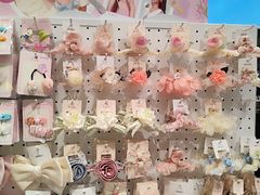 -名创优品(北京新中关购物中心地铁层店)
