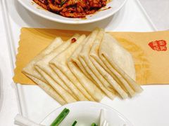 京酱肉丝配卷饼-花中城·杭帮菜·粤菜·海鲜火锅(清泰街店)