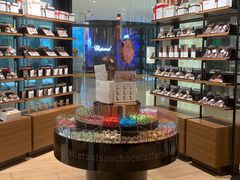 -Laderach 莱德拉(上海环贸iapm店)