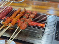 -哈尔滨小酒馆·鲜肉现穿自助烧烤(康新花园店)
