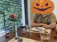 -Mark&Mars Restaurant