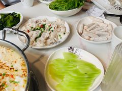 -德林酸菜鱼火锅(南丹店)