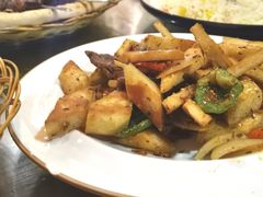 一品馕炒肉-西域阿里马新疆菜·清真(桂花路店)