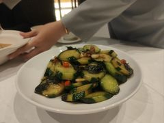 -鱼鲜饭香·招牌汽锅剁椒鱼头王