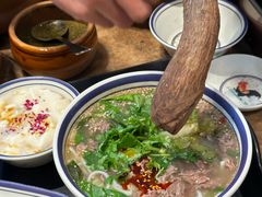 -云阿蛮云南生烫牛肉米线(奉贤路店)