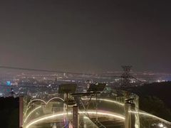 -草山夜未眠景观餐厅