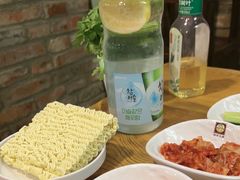 -喇喇排骨火锅·传统韩式脊骨汤(望京西园总店)
