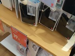 -优衣库(上海虹口龙之梦店)