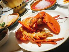 -雍容荟活帝王蟹活龙虾自助(苏宁旗舰店)