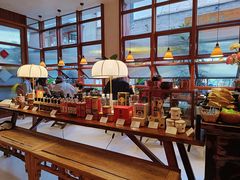 -银米·云南传统过桥米线(双廊黑金冠店)