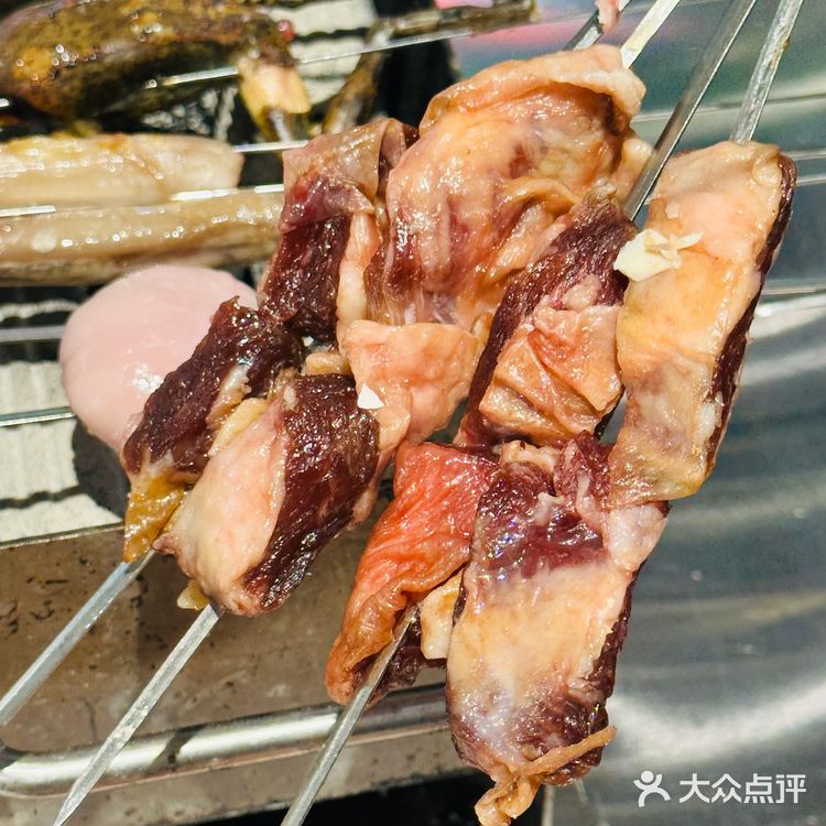 冬天在室内也能体验室外烧烤的乐趣，好有意思❗️｜北京探店