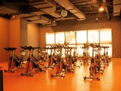 器械区-一兆韦德健身(张杨路店)