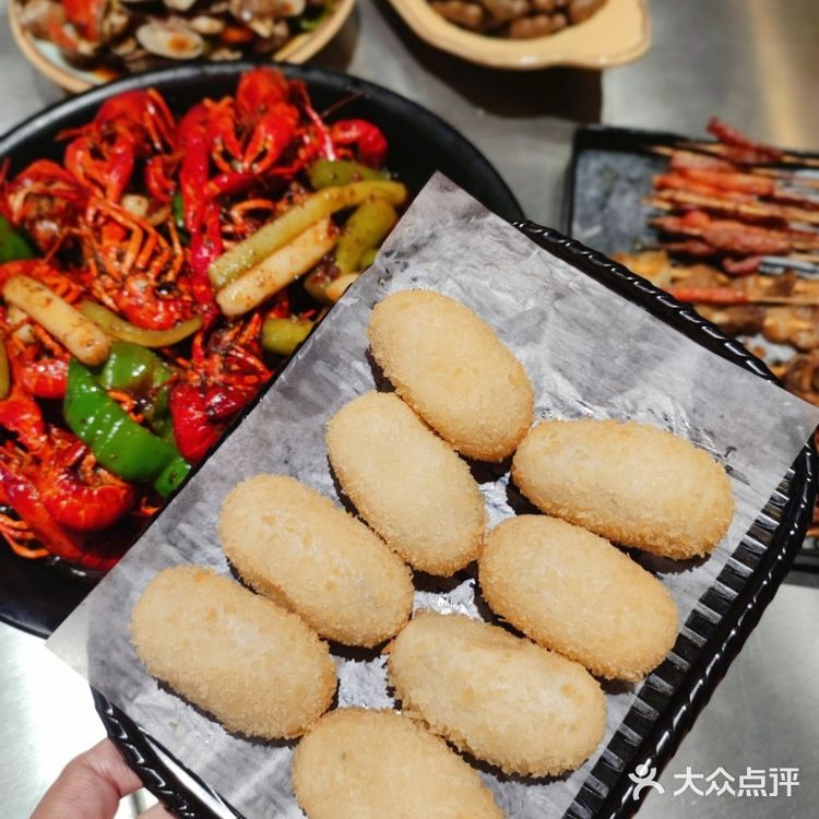 龙虾季来临,让夺胃带你享受味蕾的盛宴