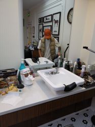 -理昂男士理发店 Barber shop
