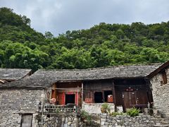-高荡千年布依古寨旅游景区
