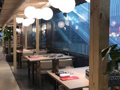 大堂-日进一片海.生腌海鲜火锅.宵夜烧烤(三里屯总店)