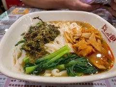 -双燕楼·手工馄饨·汤面小吃(世纪汇店)