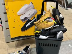 -BIGOFFS 超级折扣(仁恒伊势丹店)