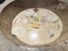 -云荷里·蒸汽石锅鱼·云南菜(中发百旺店)