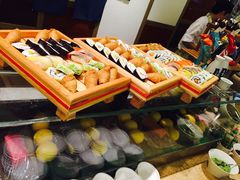 -大中华希尔顿酒店-念自助餐·嗨啤·小龙虾