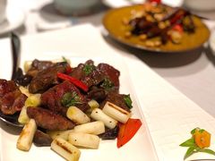 葱爆牛肉粒-东富酒家(龙湖西溪天街店)