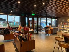 大堂-星巴克臻选(北京凤凰汇店)