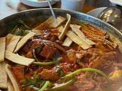 -喇喇排骨火锅·传统韩式脊骨汤(望京西园总店)