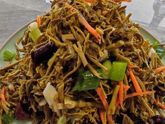 -何适山庄 ·可团建(水长城P2停车场店)