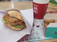 -塔斯汀中国汉堡(江南万达店)