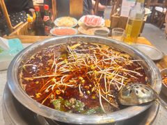 -肖肖酸萝卜鱼火锅(总店)