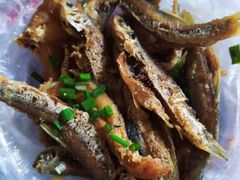 炸小鱼-大马弄蒋师傅美食酥鱼(察院前店)