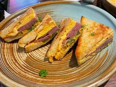 香辣牛肉热烤三明治-blend咖啡部落(卓悦中心店)
