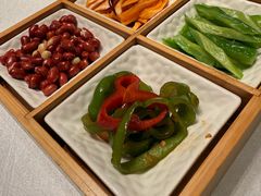 -炆艺乳鸽·煲仔饭大排档(望京来广营店)