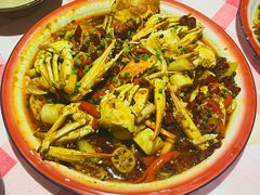 梭子蟹炒莲藕带-思博半步颠小酒馆(梦时代店)