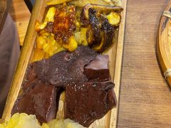 -阿山卓·野生菌火锅·纳西火塘烤肉