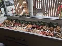 自助取餐区-万记麻辣烫国展总店