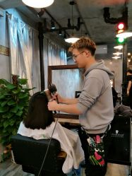 短发-A  Hair Salon