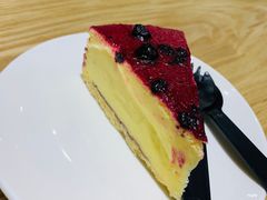 蓝莓芝士-藏猫猫咖啡主题馆(中央大道店)