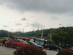 -慈城服务区-停车场