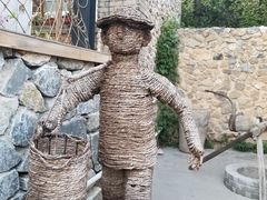 -百里峡七彩艺术小镇