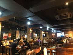 大堂-新疆烧烤王(广灵店)