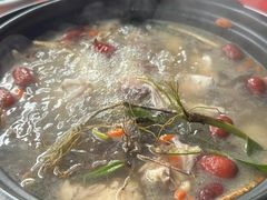 -花苑美食横琴生蚝火锅(拱北粤华路店)