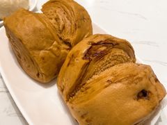 -李与白包子铺(桐梓林店)