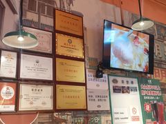 -蚝堡海鲜·威海菜·海肠捞饭·烧烤·亚洲吃蚝公司(幸福门店)