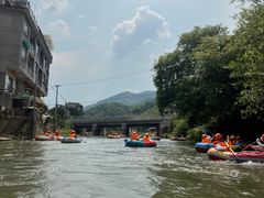 -浮盖山峡谷漂流