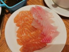 -华邑酒店·鲜艳全日自助餐厅