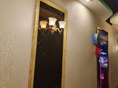 -唱吧麦颂KTV(松江五龙商业广场店)