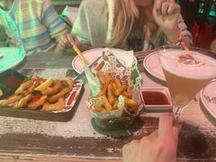 -Famous肥猫墨西哥音乐餐吧(五棵松华熙LIVE店)